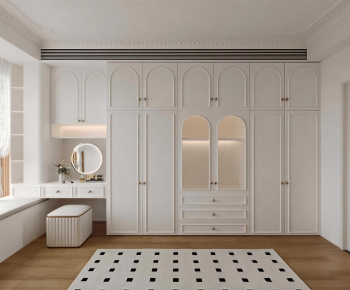 French Style Clothes Storage Area-ID:476361998
