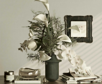 Modern Flower Arrangement-ID:690443999