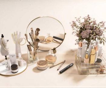 Modern Perfume/Cosmetics-ID:518805986