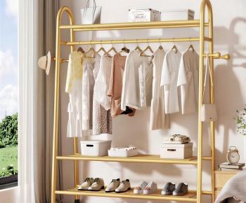 Modern Coat Hanger-ID:689112901