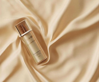 Modern Perfume/Cosmetics-ID:593369019