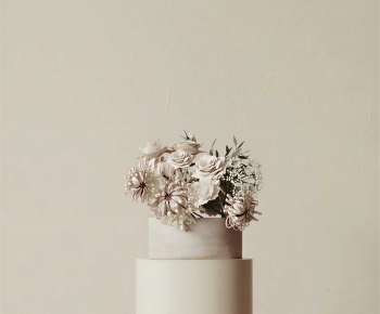 Wabi-sabi Style Flower Arrangement-ID:549550191
